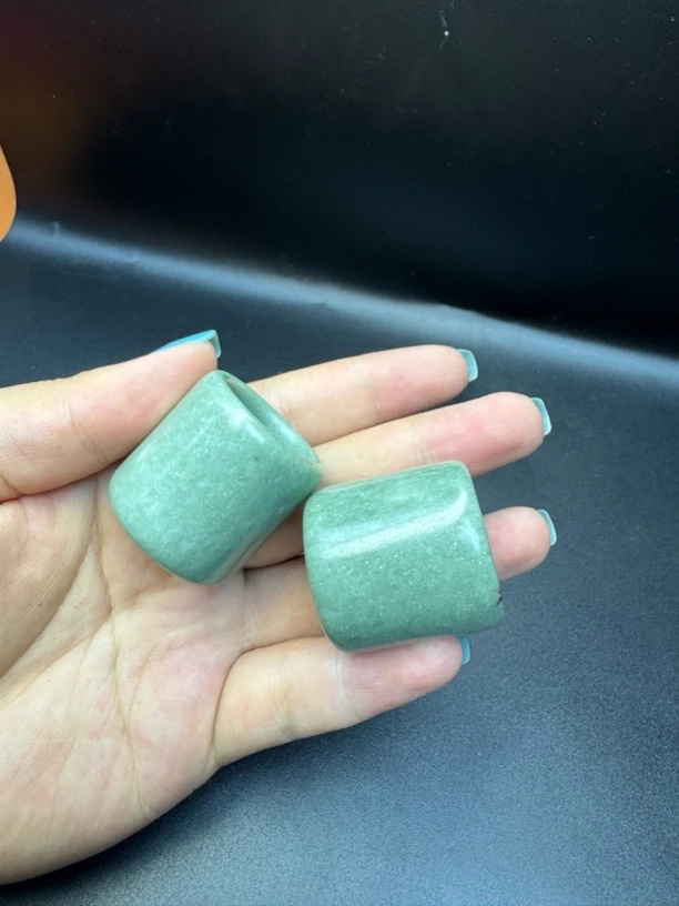 岫玉扳指 内径20～22 多样性随机发一