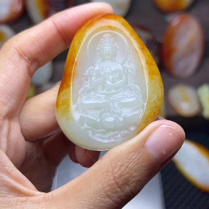 和田玉未镶嵌颈饰