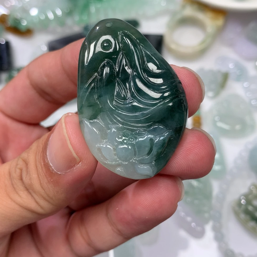 吊坠(不含链)未镶嵌翡翠