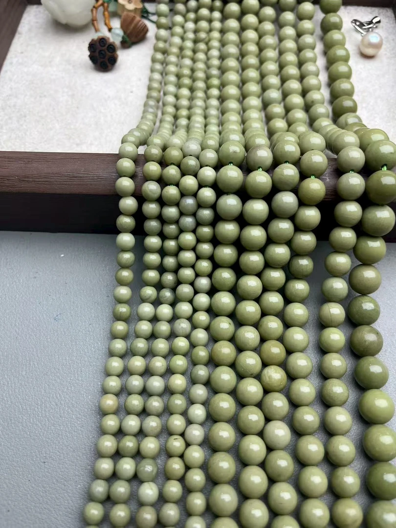 天然牛油果绿阿拉善散珠半成品可DIY做手串锁骨链当配珠配件饰品