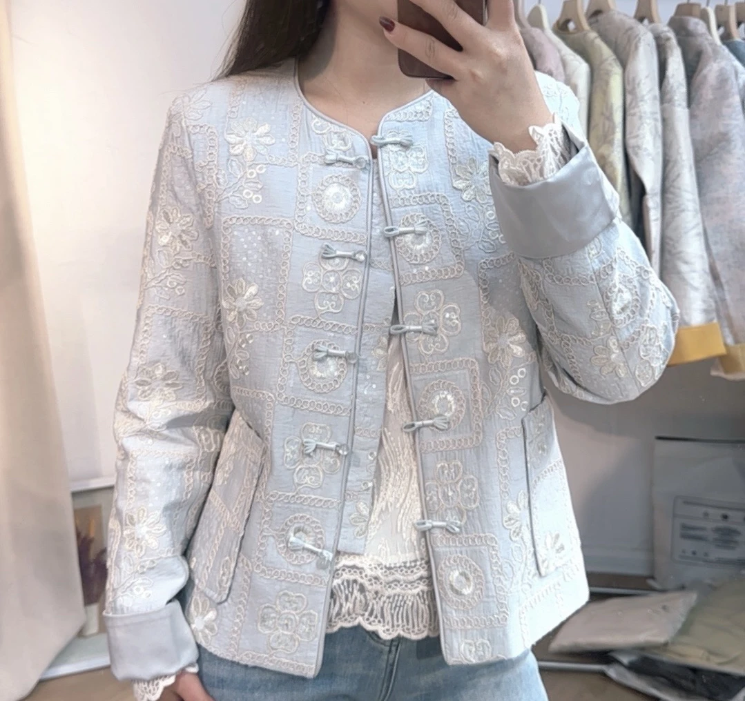 新款2025国风亮片刺绣百搭圆领盘扣宽松显瘦女装外套