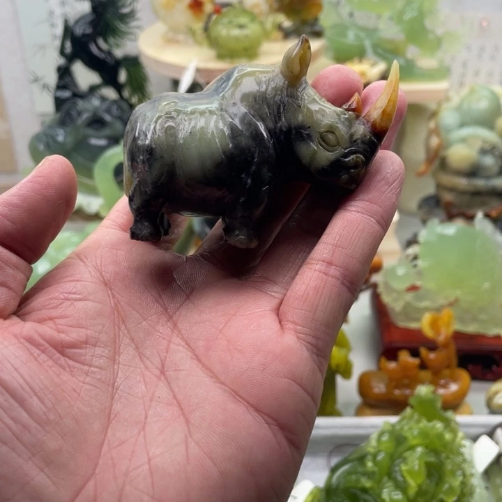 蛇纹石玉未镶嵌四大名玉手把