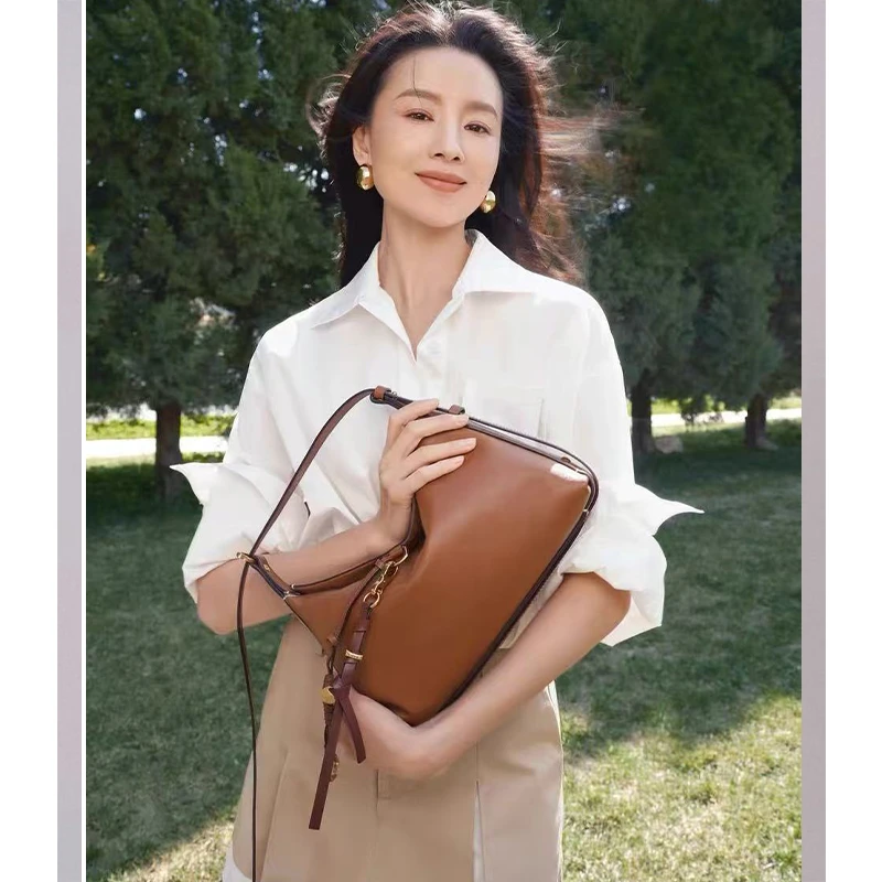 董洁同款迪桑娜新款回声hobo包植鞣牛皮女包单肩斜挎包腋下饺子包