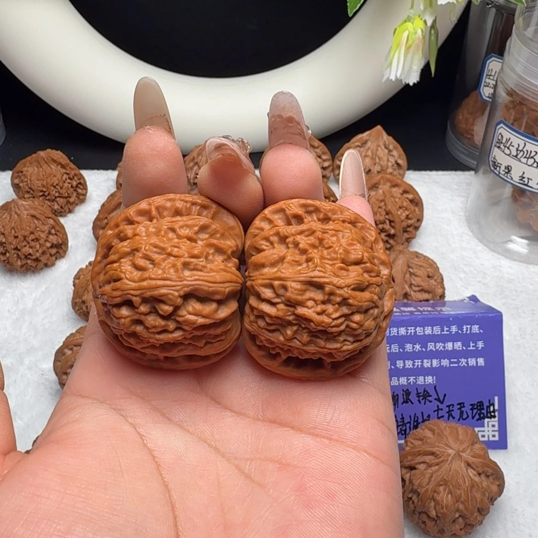 文玩核桃把件全品闷白41手工打底