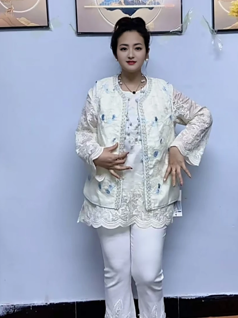 宽松型刺绣夏季百搭蕾丝马夹新中式绣花常规民族风钉珠时尚短款