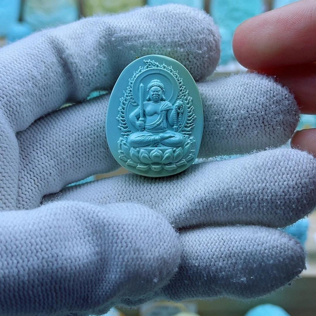 绿松石未镶嵌珠宝奇石