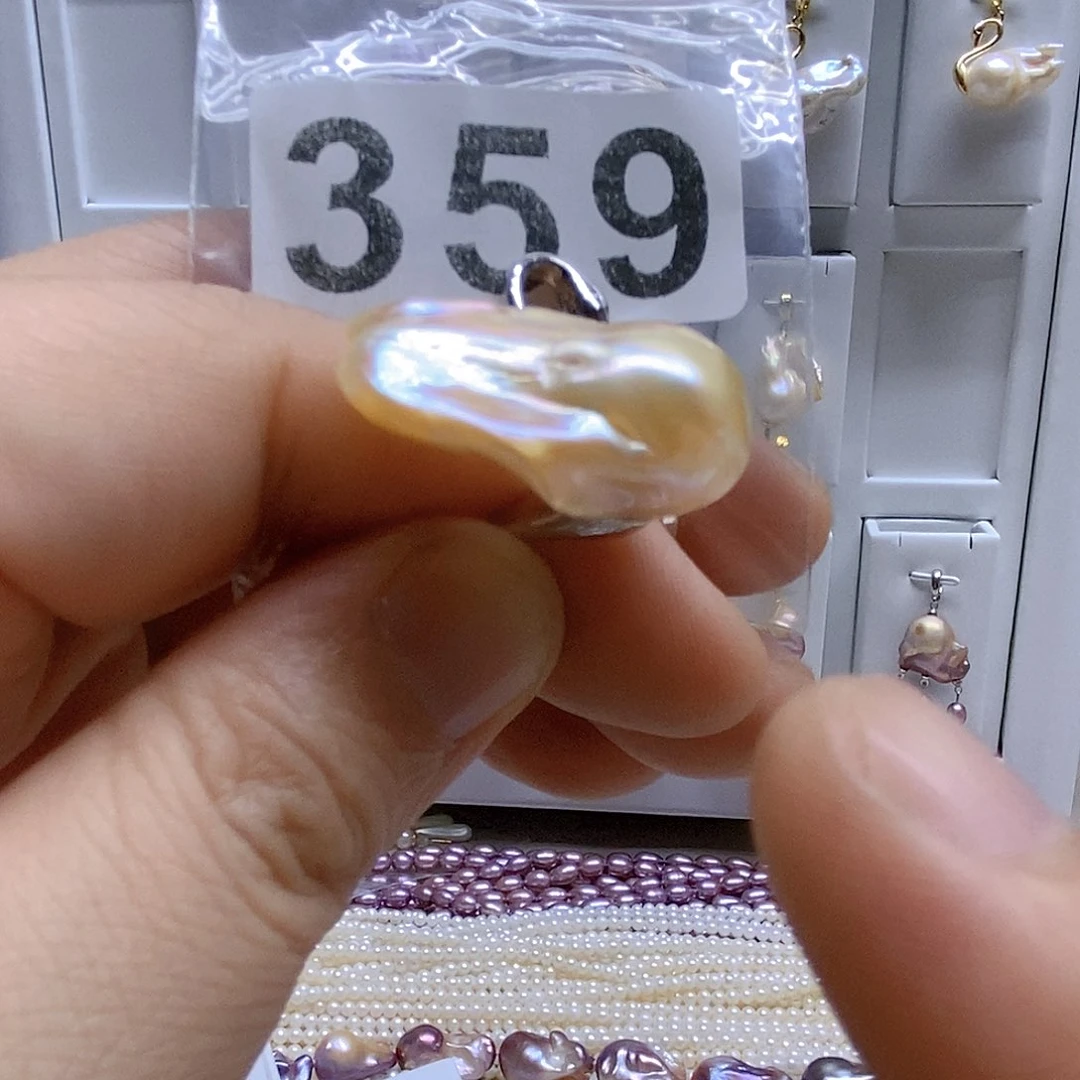 颈饰未镶嵌淡水珍珠