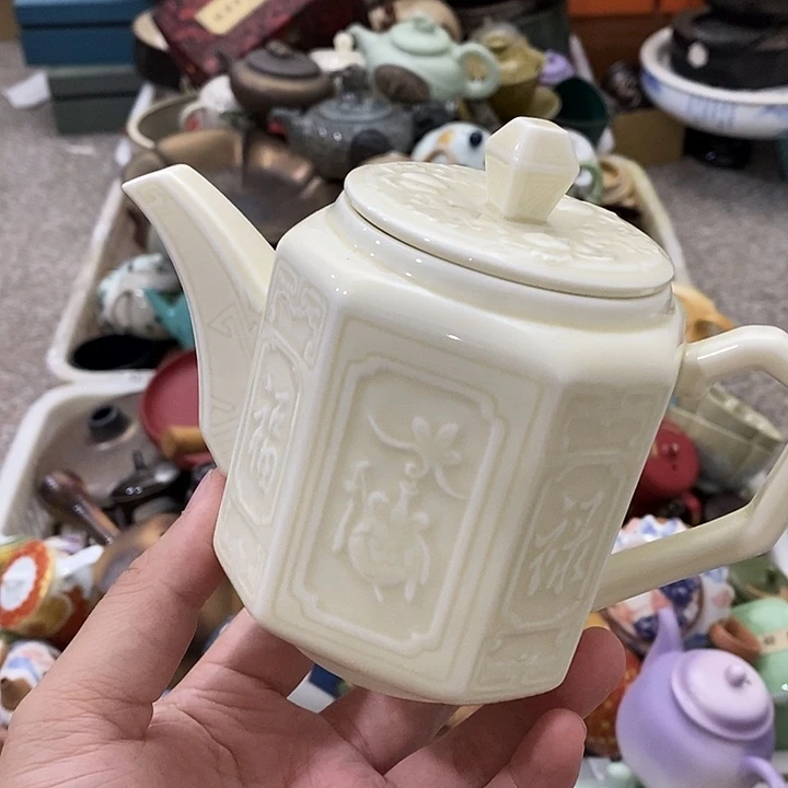 陶瓷艺术品及陶瓷壶壶