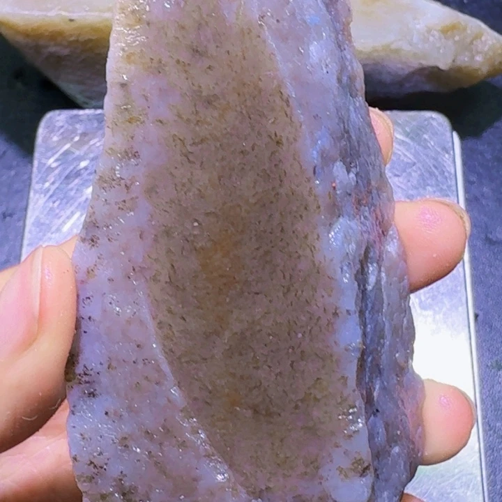 未镶嵌和田玉（糖玉）珠宝半成品