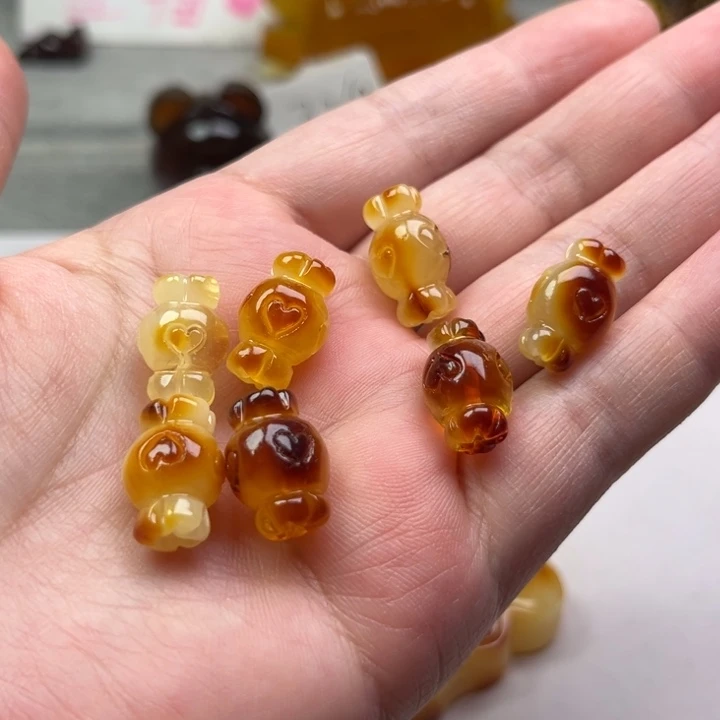 琥珀颈饰未镶嵌琥珀蜜蜡