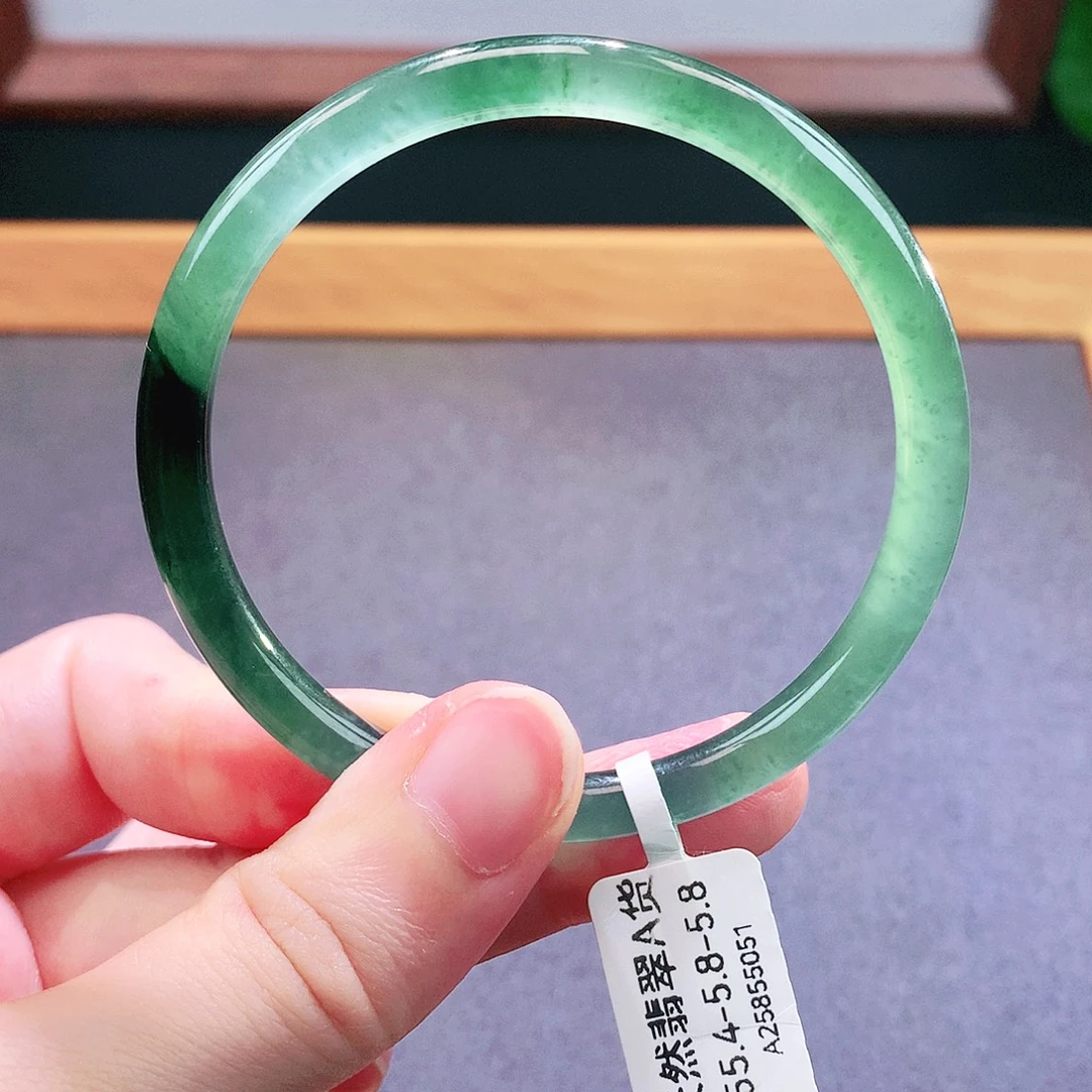 未镶嵌手镯翡翠天然翡翠