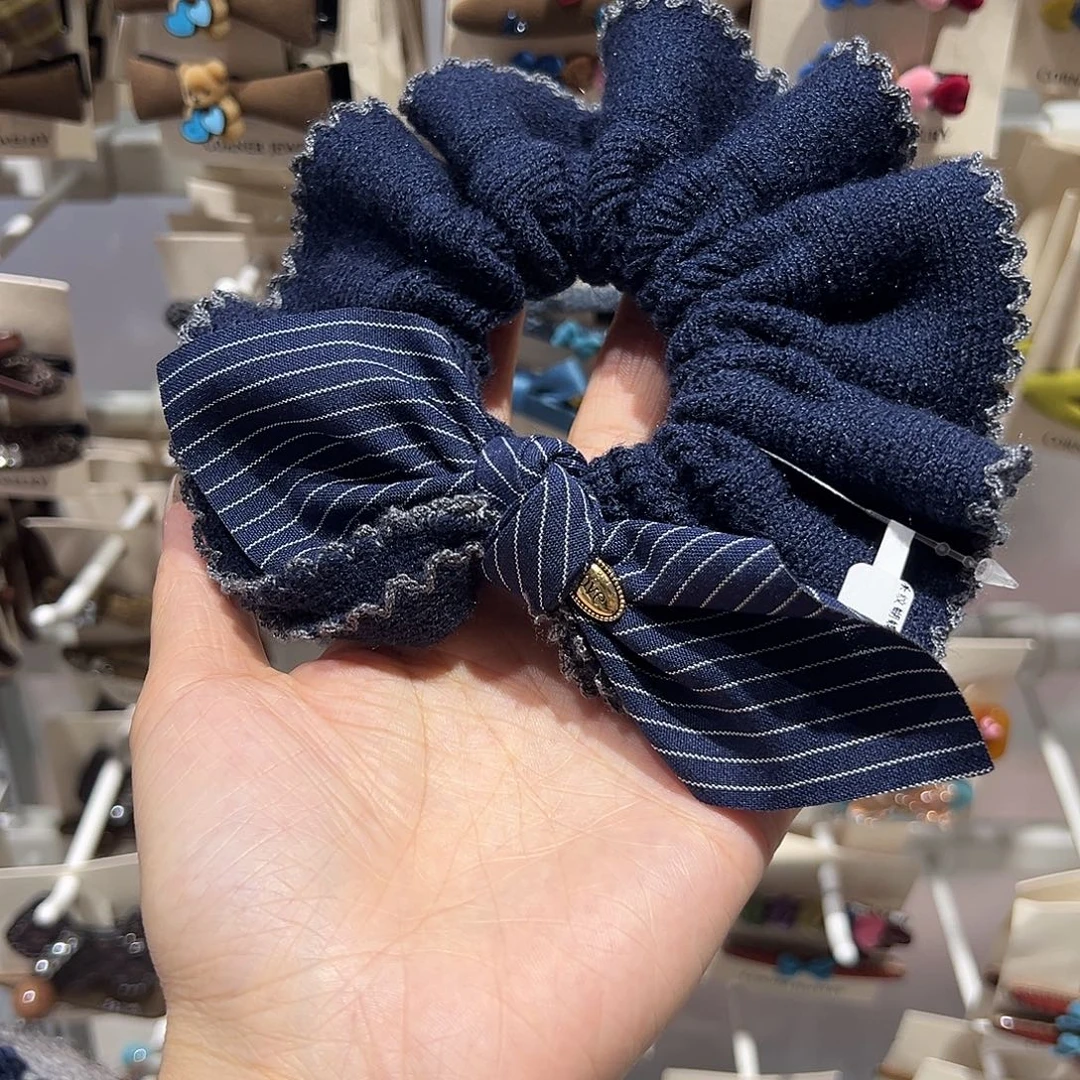 布艺非金属蓝色发圈
