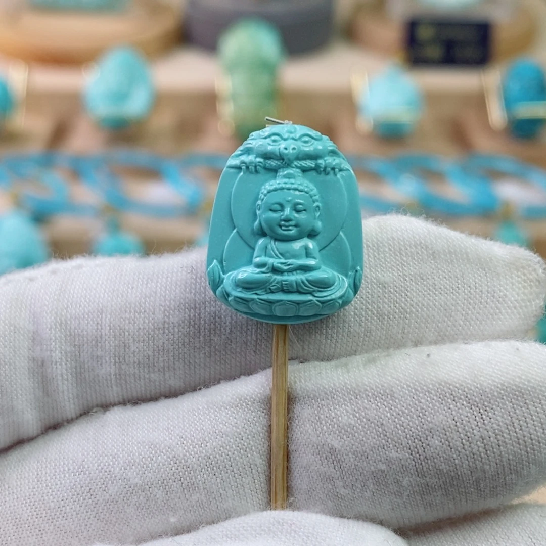 绿松石未镶嵌珠宝奇石