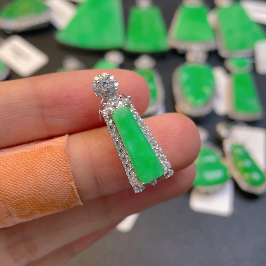 翡翠银S925镶嵌颈饰