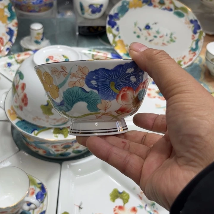 瓷片莲花碗4.5寸四个哇塞