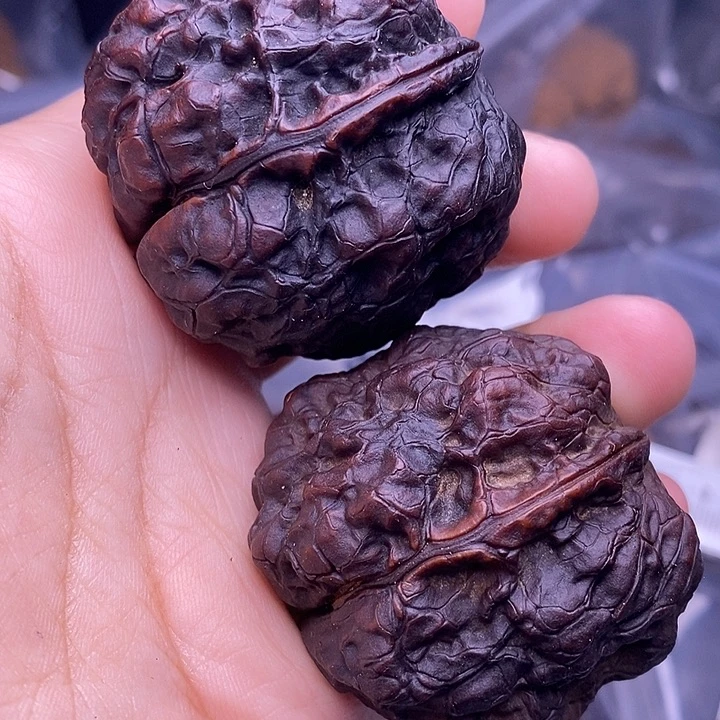 乔***文玩核桃吊坠    5