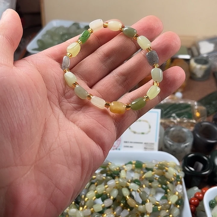 和田玉未镶嵌珠宝半成品