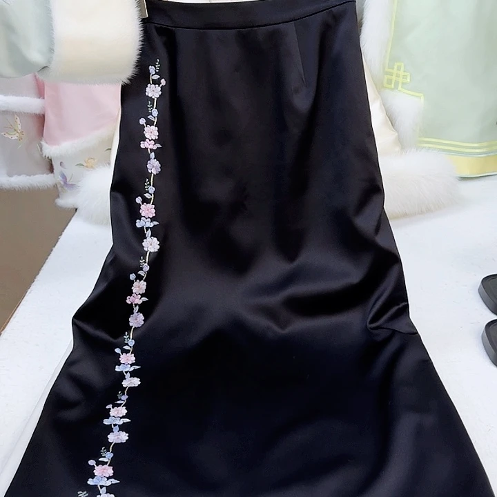 织绣真丝黑色 半身裙 四季款