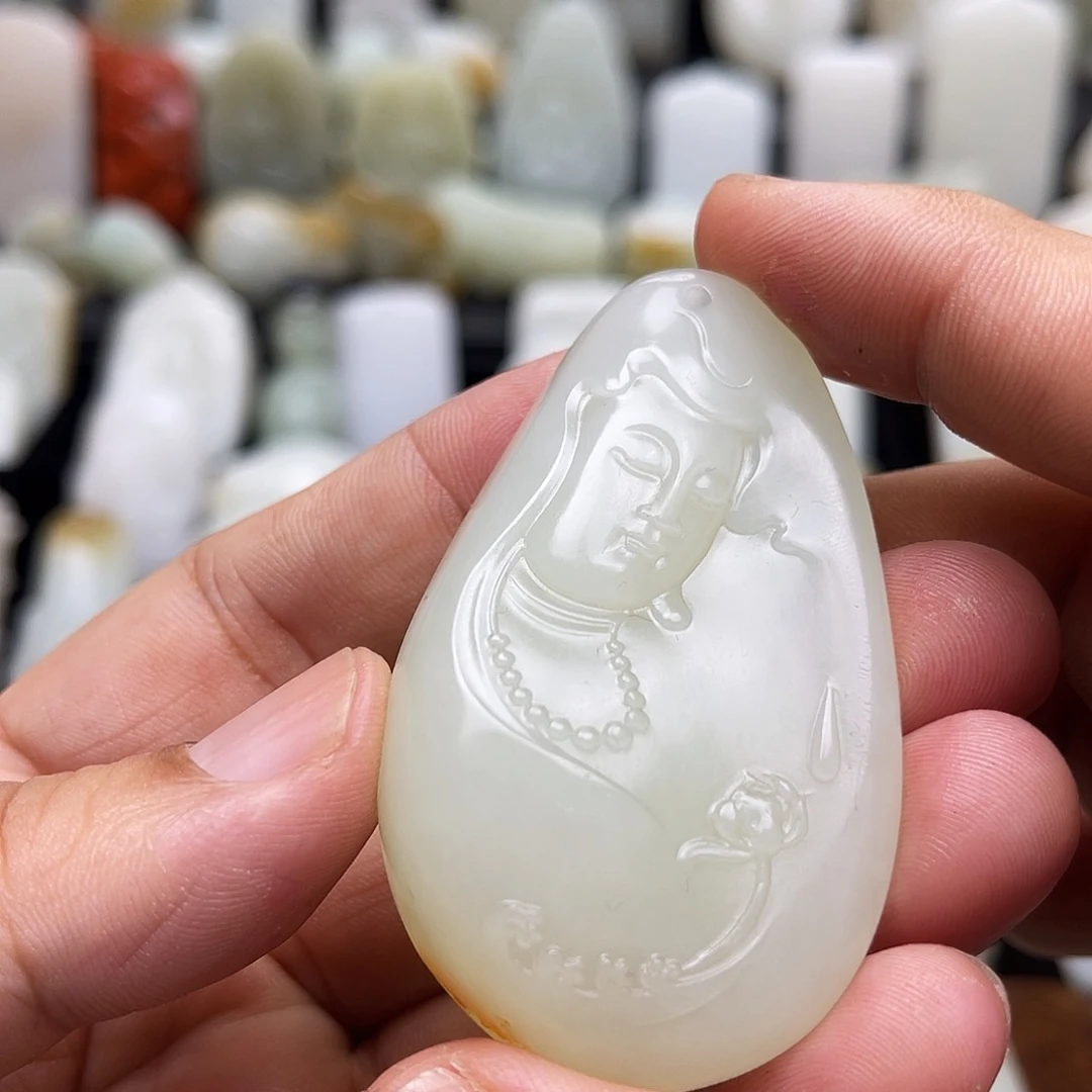 和田玉颈饰未镶嵌