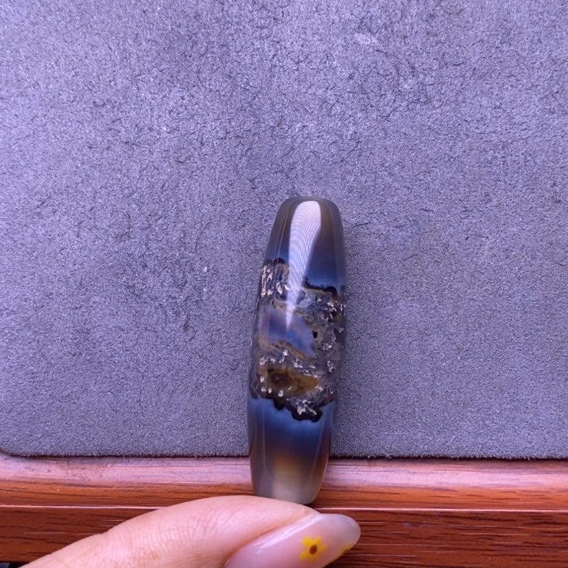 【闪购商品】未镶嵌玛瑙/玉髓珠宝奇石小**儿