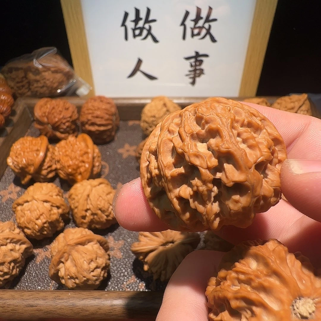 吊坠文玩核桃平谷三角楼