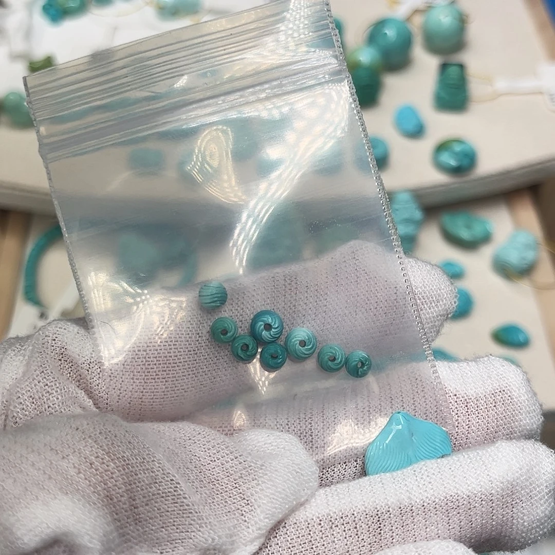 就***～绿松石未镶嵌珠宝半成品