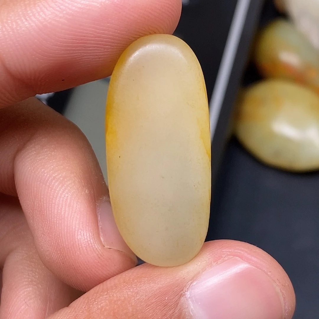 和田玉（糖玉）未镶嵌挂件