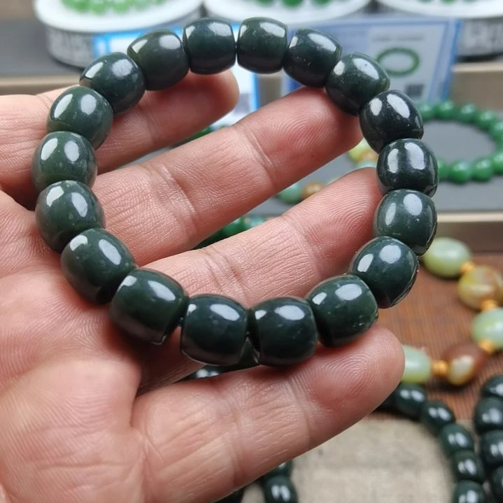 和田玉未镶嵌手链