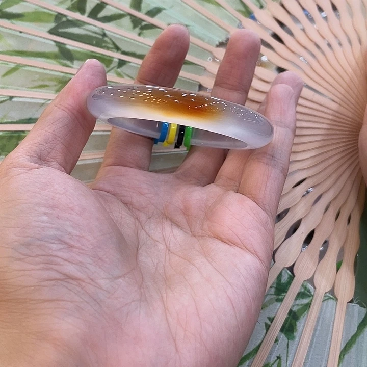 玛瑙/玉髓手镯未镶嵌