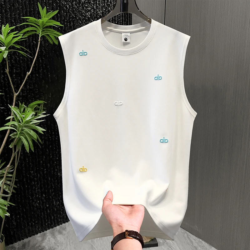 2025男士刺绣潮流背心彩色夏季轻奢新款坎肩休闲无袖百搭上衣