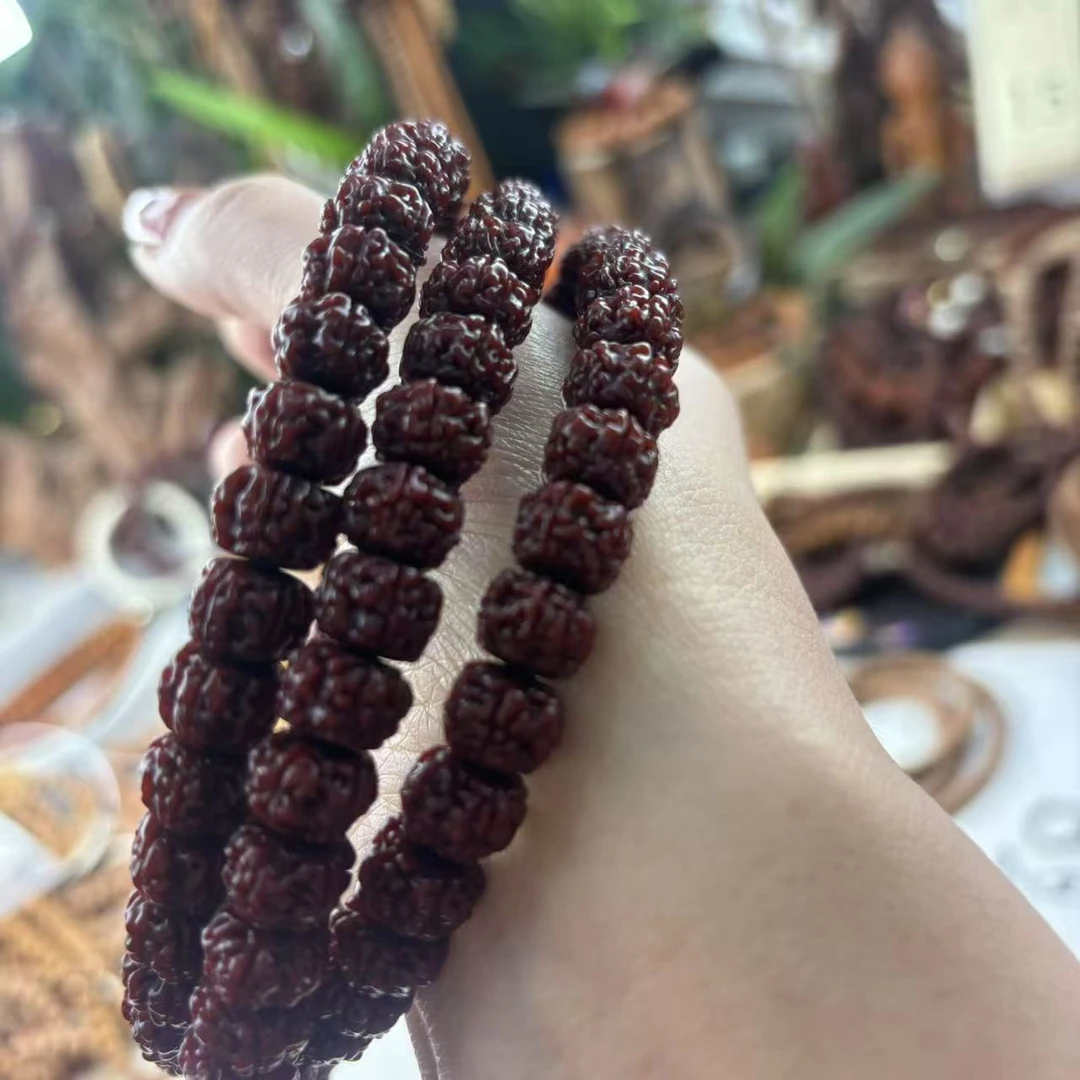 2.12《大嫂》纯血赤霄长串9-10mm左右+配饰