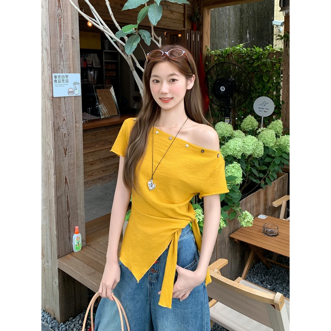 法式不规则绑带斜领短袖t恤女2025夏季新款修身显瘦露肩绝美上衣