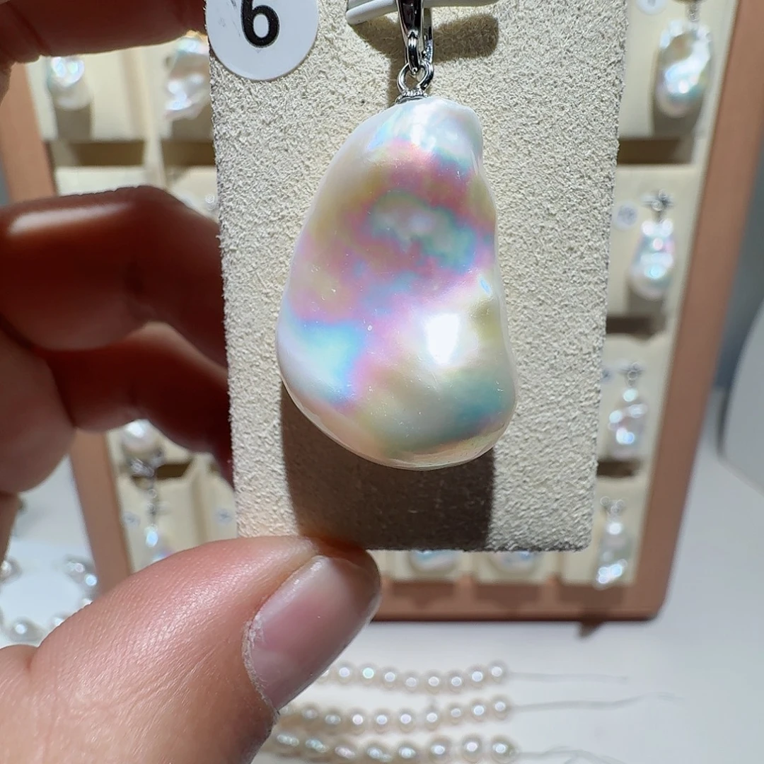 淡水珍珠颈饰合金