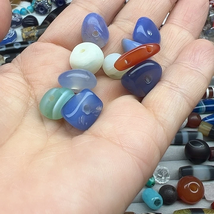 @***儿玛瑙/玉髓颈饰未镶嵌