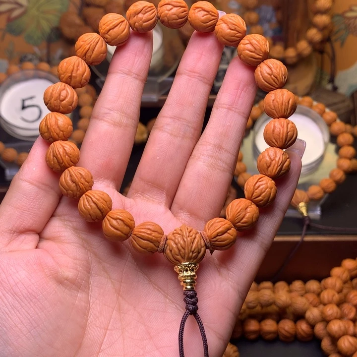 桃核吊坠时*桃核手持