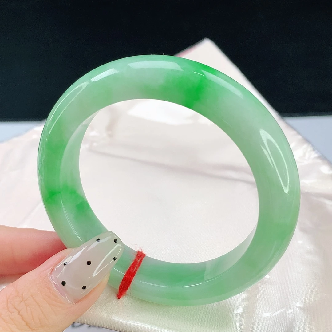 未镶嵌手镯翡翠687