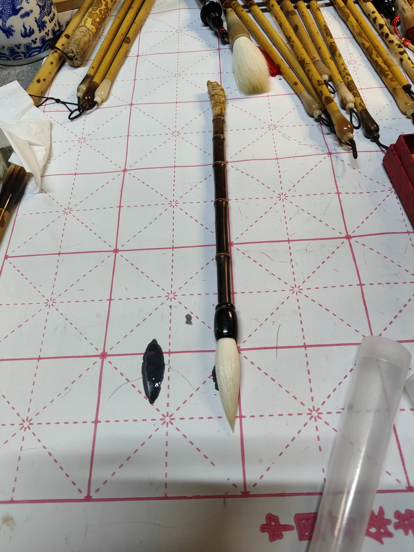 长锋狼羊兼毫毛笔，出锋7.0口径2.2适合对联福字书法及