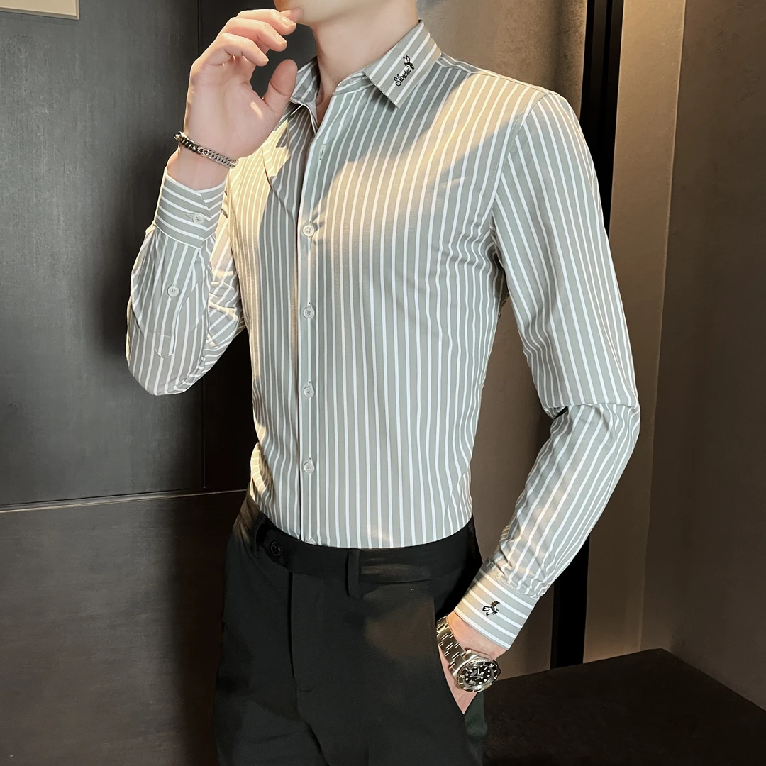 条纹男士衬衫长袖春秋季2025新款高级感潮流痞帅商务修身刺绣衬衣