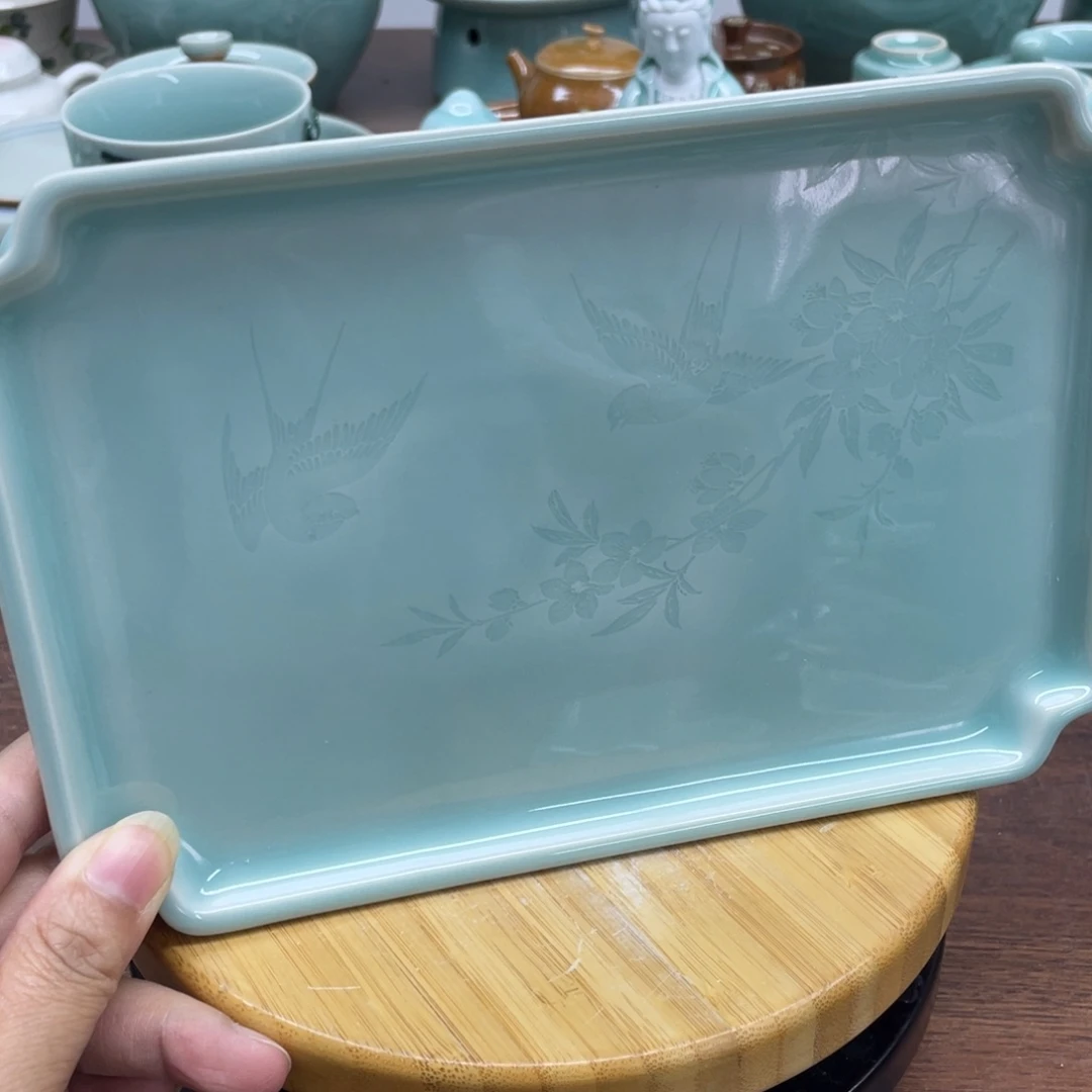 微瑕特价20.8*14青瓷