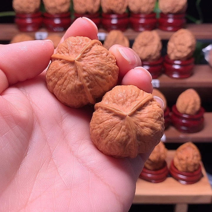 桃核吊坠球奔三棱36尺寸