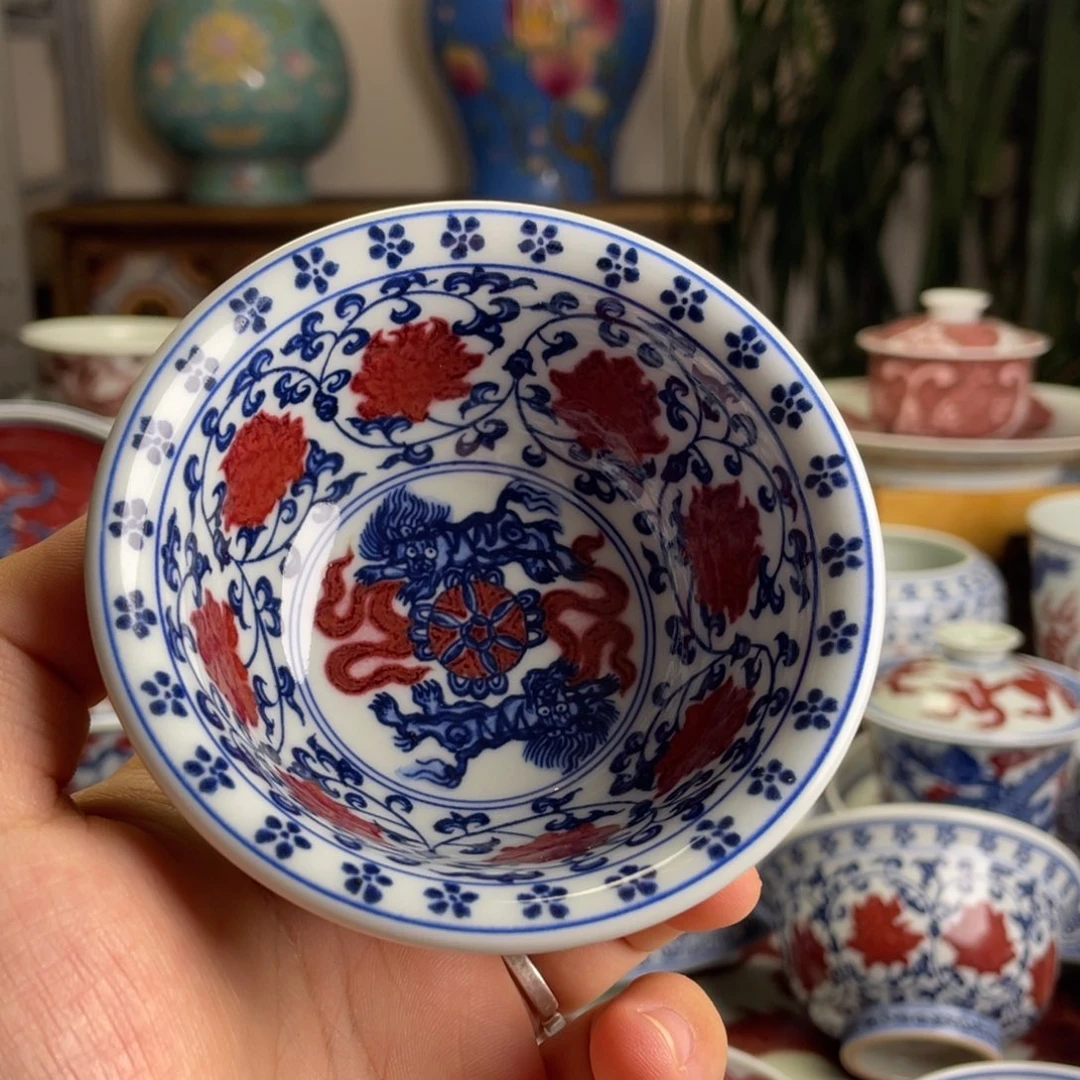 釉里红永乐缠枝莲压手杯满工