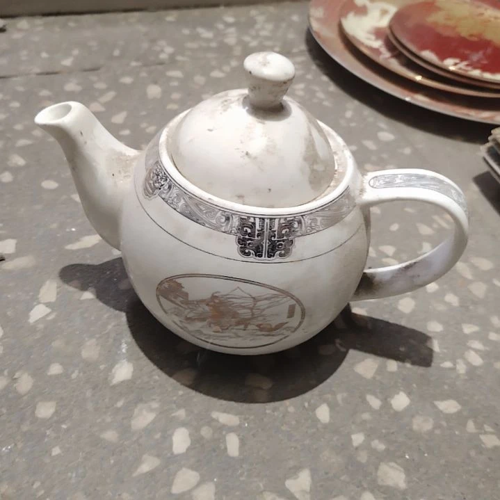 盘陶瓷盘子碗啥都有