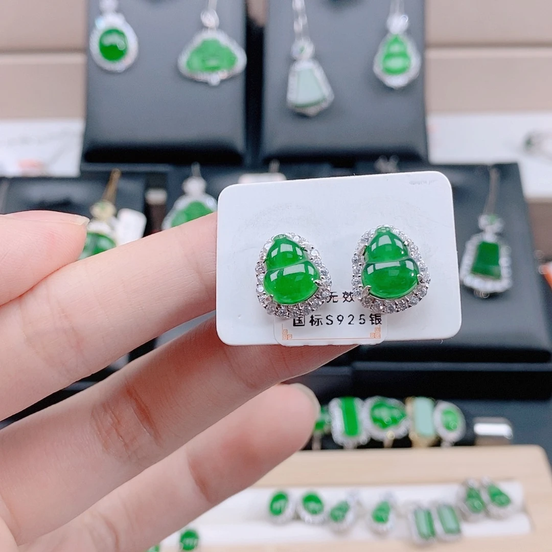 翡翠银S925镶嵌耳饰天然翡翠
