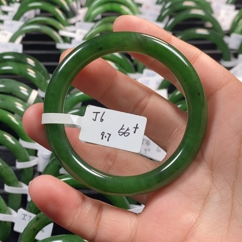 和田玉（碧玉）手镯未镶嵌