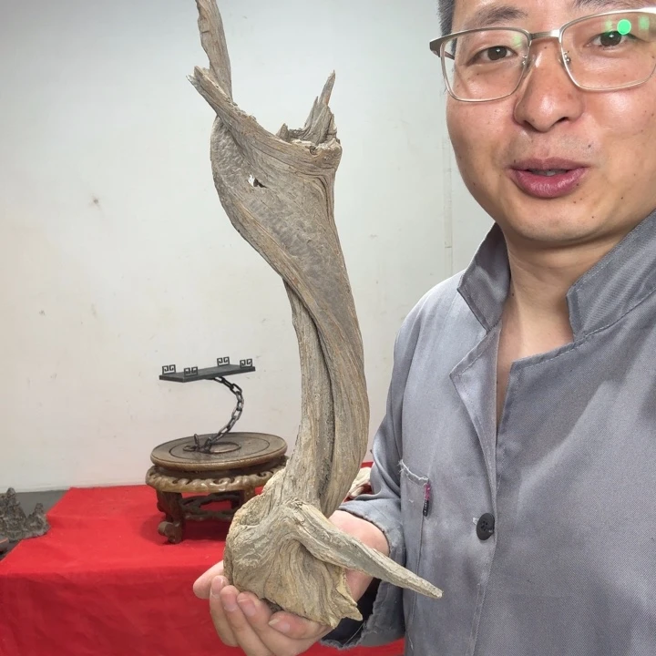 至***静香榧木工艺品精选崖柏