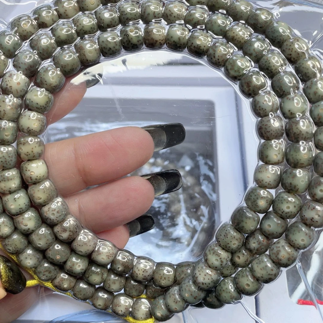 吊坠星月菩提石玉料绿幽灵尺寸8