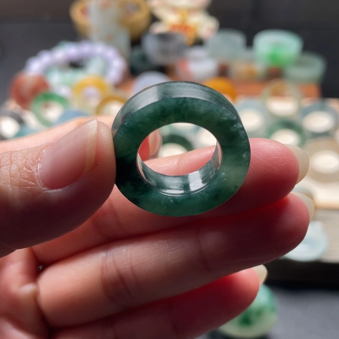 定制翡翠未镶嵌翡翠