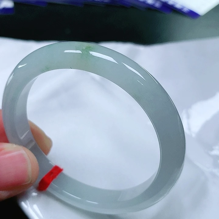 翡翠手镯（圆镯）未镶嵌翡翠手镯未镶嵌