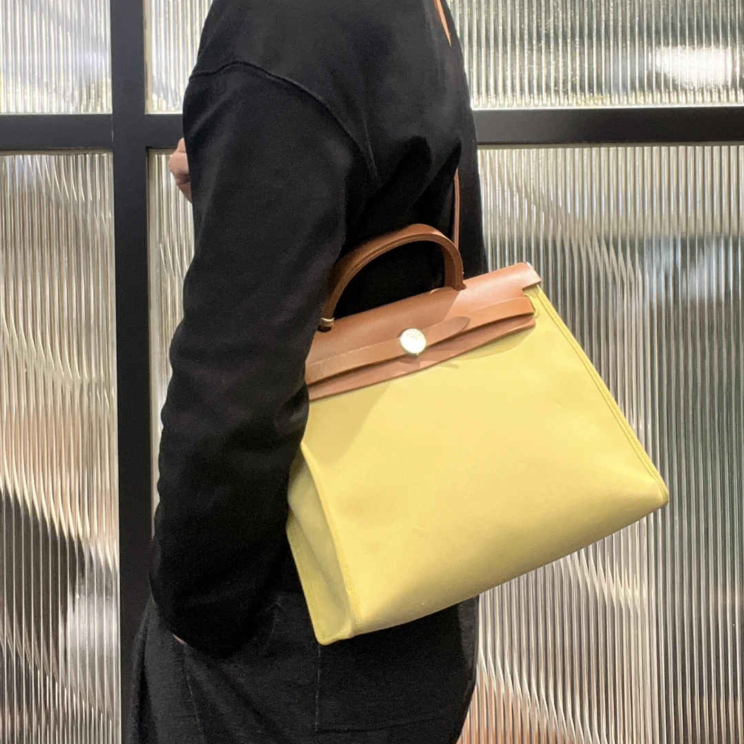 95新 Hermes/爱马仕 【涛】79PP02 爱马仕Herbag黄色斜挎包