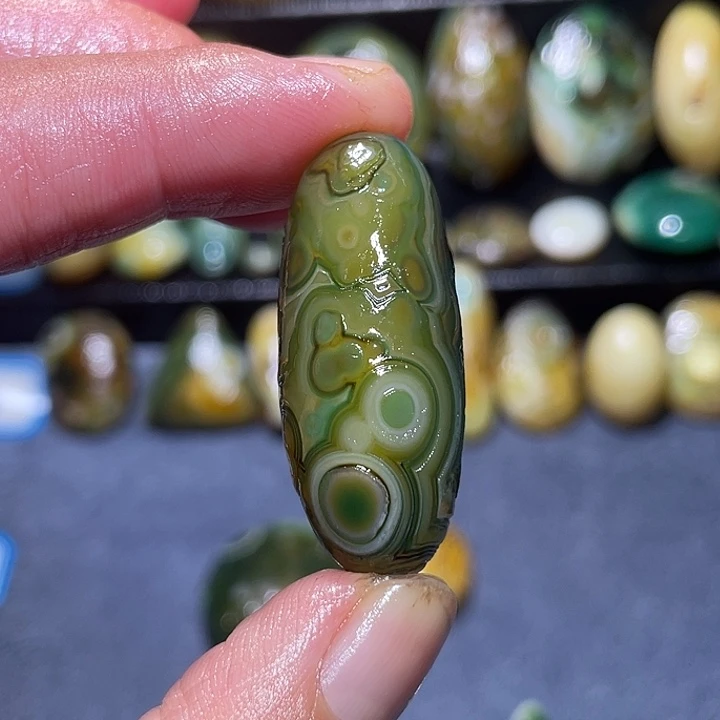 玛瑙/玉髓未镶嵌珠宝奇石